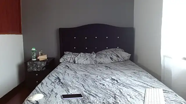 Emilia 1995 online show from October 27, 2025, 2:10 pm