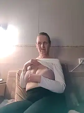 Evelina cute online show from December 22, 2024, 4:27 pm