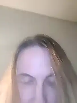 Evelina cute online show from November 8, 2025, 3:12 pm