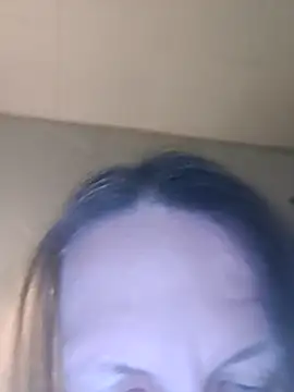 Evelina cute online show from November 18, 2025, 5:28 pm