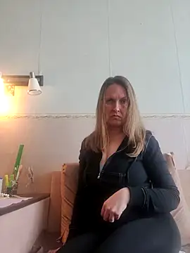 Evelina cute online show from March 8, 2026, 9:57 am