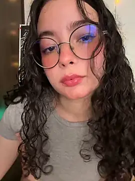 Antoniart  online show from September 30, 2025, 2:38 am