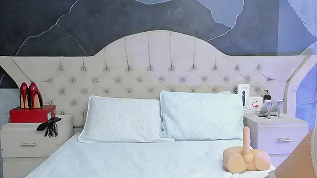 Snapshot of AmberGreyy_ chatting on February 28, 2025, 3:26 pm AmberGreyy online show from February 28, 2025, 3:26 pm