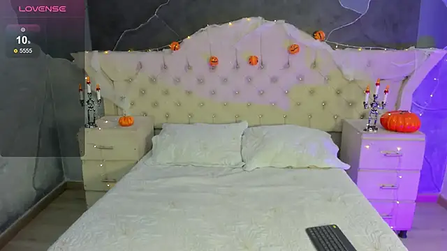 Snapshot of AmberGreyy_ chatting on October 19, 2025, 1:12 pm AmberGreyy online show from October 19, 2025, 1:12 pm