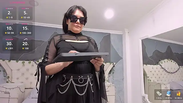 Snapshot of AmberGreyy_ chatting on November 8, 2025, 1:33 pm AmberGreyy online show from November 8, 2025, 1:33 pm