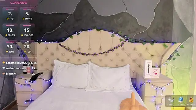 Snapshot of AmberGreyy_ chatting on November 9, 2025, 1:53 pm AmberGreyy online show from November 9, 2025, 1:53 pm