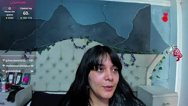 AmberGreyy  online show from April 6, 2026, 5:36 pm