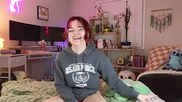 rodeobrii online show from February 4, 2025, 1:45 am