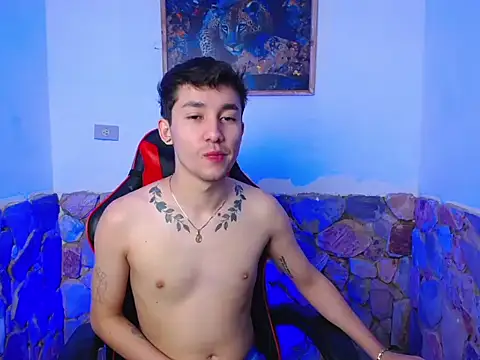 Snapshot of SebasstianGrand chatting on November 18, 2025, 8:24 pm SebasstianGrand online show from November 18, 2025, 8:24 pm