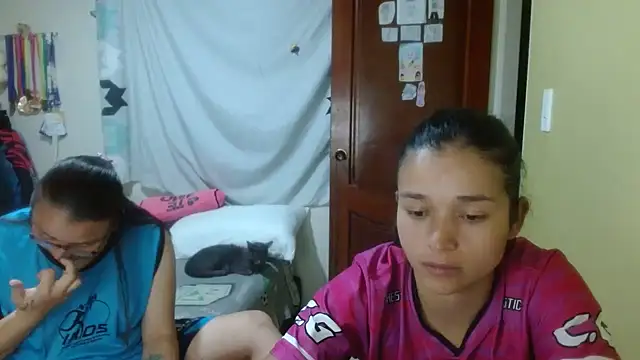 clayre and jill online show from March 22, 2026, 3:43 am