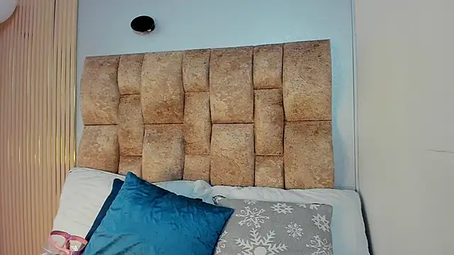 amatista  smith online show from October 4, 2025, 7:56 pm