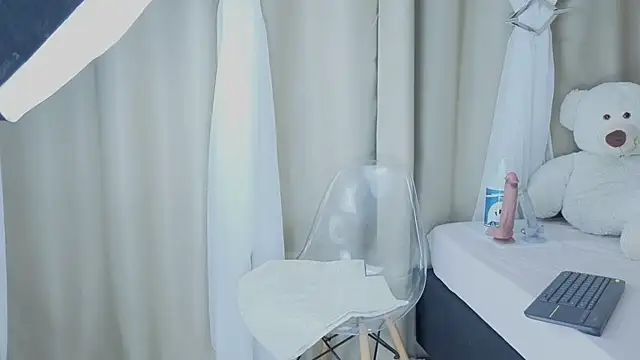 sorafire online show from November 14, 2025, 4:17 pm