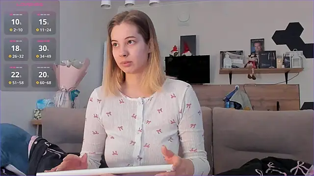 Girl alone home online show from March 26, 2026, 3:45 am