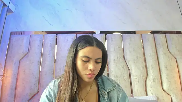 Snapshot of barbara_cambels chatting on January 13, 2026, 7:19 pm barbara cambels online show from January 13, 2026, 7:19 pm