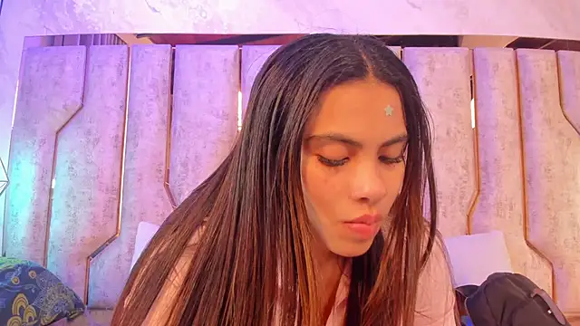 Snapshot of barbara_cambels chatting on February 7, 2026, 7:06 pm barbara cambels online show from February 7, 2026, 7:06 pm