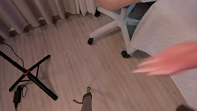 Snapshot of barbara_cambels chatting on February 18, 2026, 7:10 pm barbara cambels online show from February 18, 2026, 7:10 pm