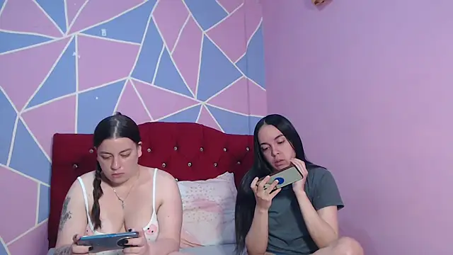 Lola barbara online show from March 12, 2026, 9:32 pm