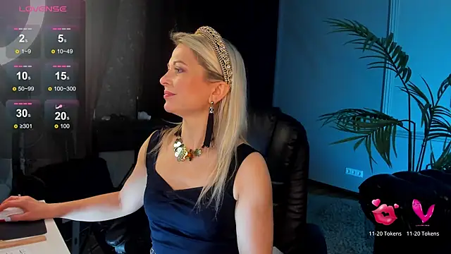 Gloria Lovely online show from February 27, 2025, 2:43 pm