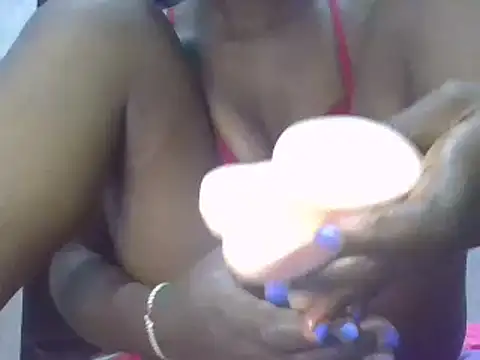 sweet love00 online show from February 25, 2025, 3:42 am