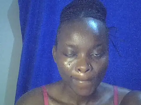 sweet love00 online show from November 7, 2025, 2:22 am