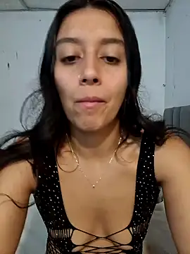 BrittanyDiaz online show from January 20, 2025, 6:43 pm