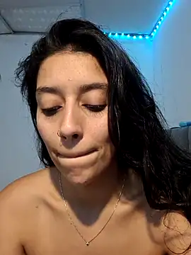 BrittanyDiaz online show from February 28, 2025, 9:44 pm