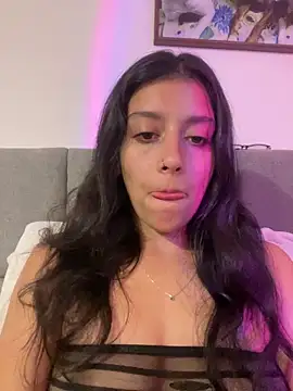 BrittanyDiaz online show from March 6, 2026, 9:55 pm