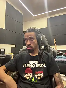 hotcamboy420 online show from January 18, 2026, 5:22 am