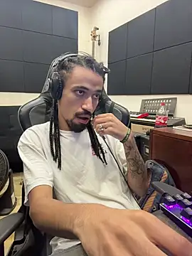 hotcamboy420 online show from March 1, 2026, 4:14 am