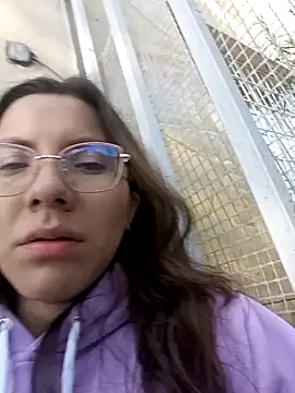 Snapshot of karlamorris_ chatting on January 21, 2025, 1:00 pm karlamorris online show from January 21, 2025, 1:00 pm