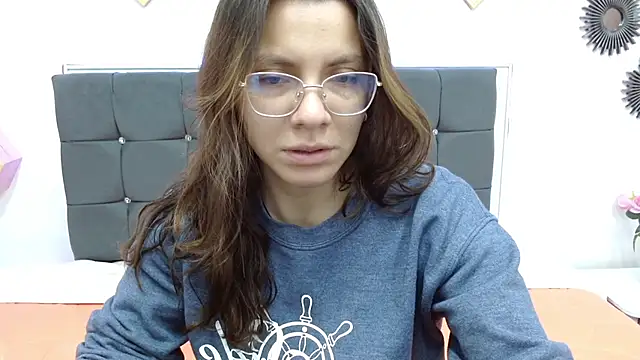 Snapshot of karlamorris_ chatting on February 24, 2025, 1:42 pm karlamorris online show from February 24, 2025, 1:42 pm