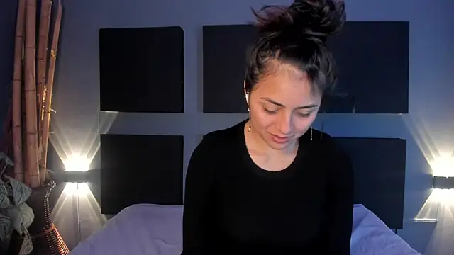 Sophy SmileSweet online show from February 8, 2025, 12:06 pm