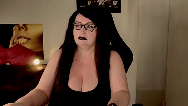 NannaGlossa online show from July 5, 2026, 10:44 am