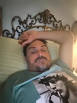 Snapshot of italovene chatting on September 24, 2025, 10:46 pm italovene online show from September 24, 2025, 10:46 pm