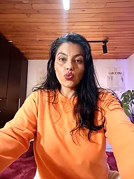 Lust Mom41 online show from September 23, 2025, 12:24 am