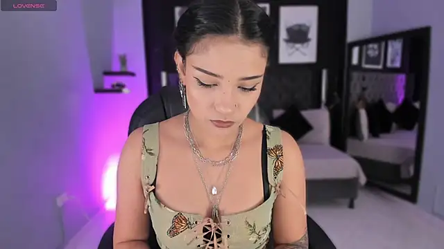 renee shelby  online show from January 31, 2026, 8:18 pm