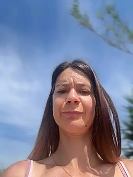 sexy blondegirl online show from June 2, 2026, 8:16 am