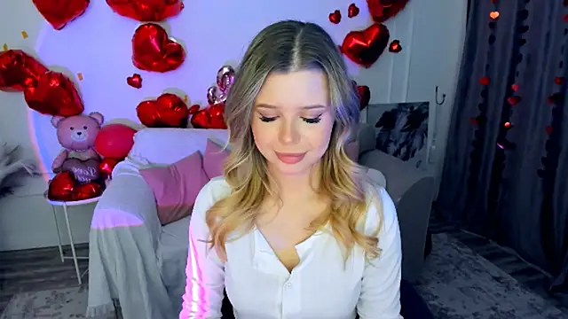 FollowLovee online show from February 6, 2026, 3:33 am