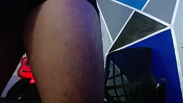 MagnusFrost online show from September 15, 2025, 4:56 am