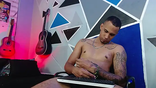 MagnusFrost online show from September 21, 2025, 9:00 am