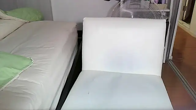 iamMalixxx online show from September 29, 2025, 11:26 am