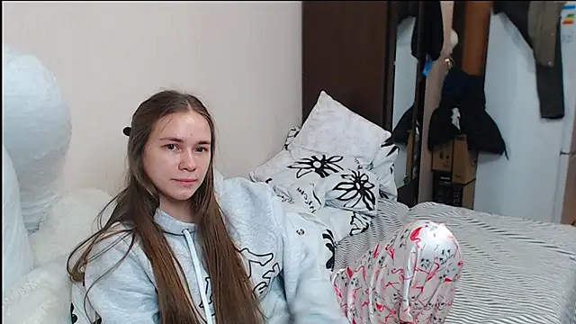 Snapshot of leila_bambi_ chatting on December 26, 2024, 3:16 am leila bambi online show from December 26, 2024, 3:16 am