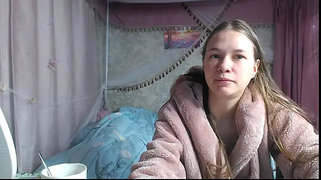 Snapshot of leila_bambi_ chatting on December 21, 2025, 6:59 pm leila bambi online show from December 21, 2025, 6:59 pm