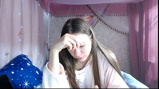 Snapshot of leila_bambi_ chatting on January 15, 2026, 10:20 am leila bambi online show from January 15, 2026, 10:20 am