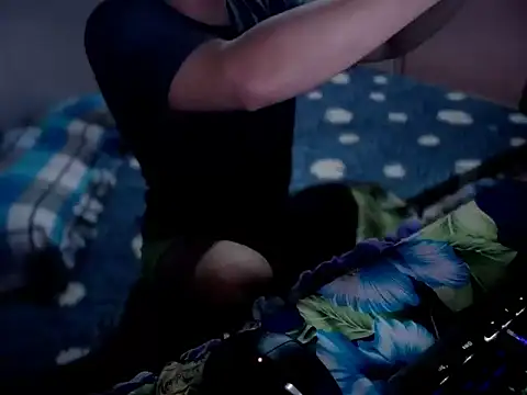 Snapshot of Cloudycockcare chatting on October 8, 2025, 5:10 pm Cloudycockcare online show from October 8, 2025, 5:10 pm