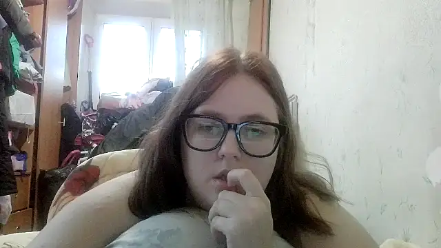 DesireMelissa online show from November 18, 2025, 6:29 am