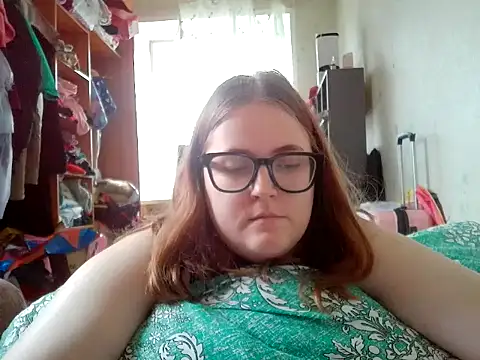 Snapshot of DesireMelissa chatting on June 29, 2026, 10:15 am DesireMelissa online show from June 29, 2026, 10:15 am