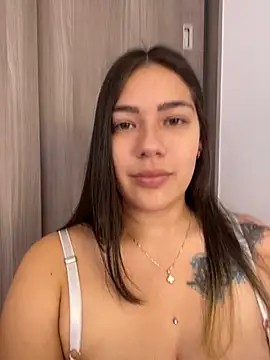 Latina vanessa online show from December 18, 2024, 8:14 pm
