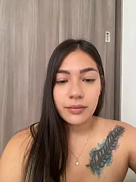 Latina vanessa online show from December 30, 2024, 7:53 pm