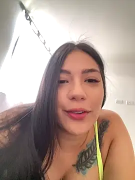 Latina vanessa online show from September 17, 2025, 4:19 pm